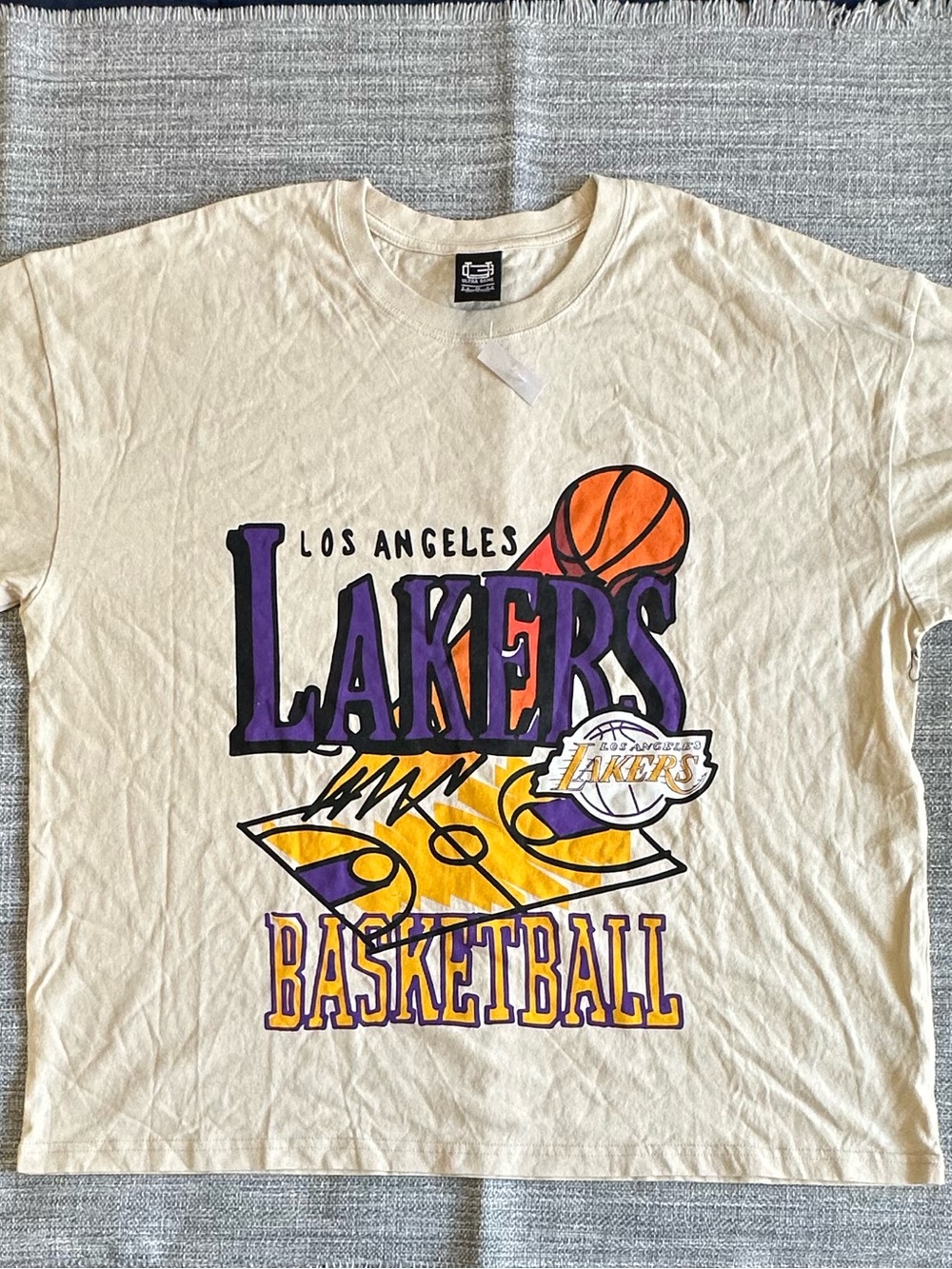 Women’s Ultra Game Los Angeles Lakers Graphic Tee Sz 1X